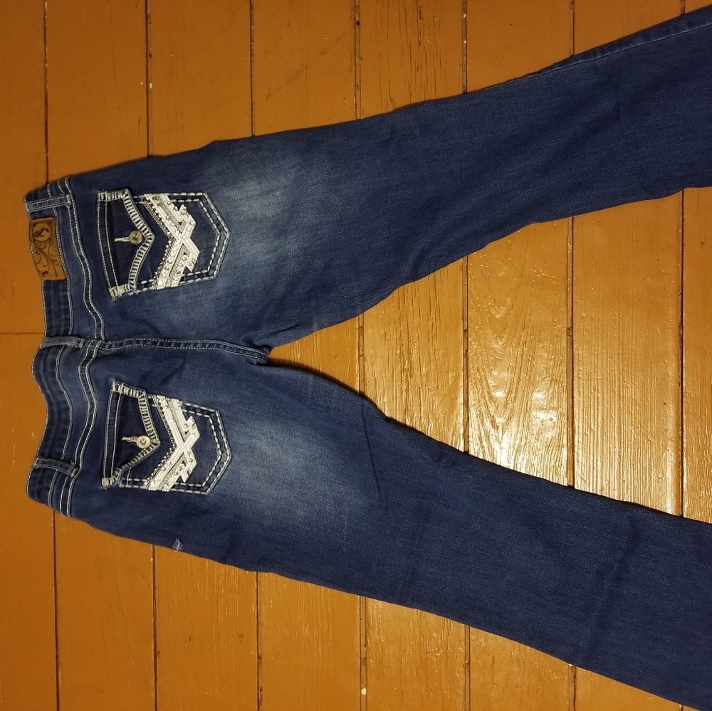 Jeans - Picture 2 of 3